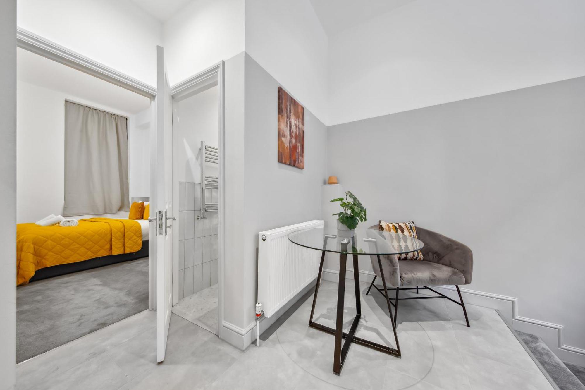 Modern 2 Bed Flat - Near Farringdon & Old Street Station - Apartamento Londres