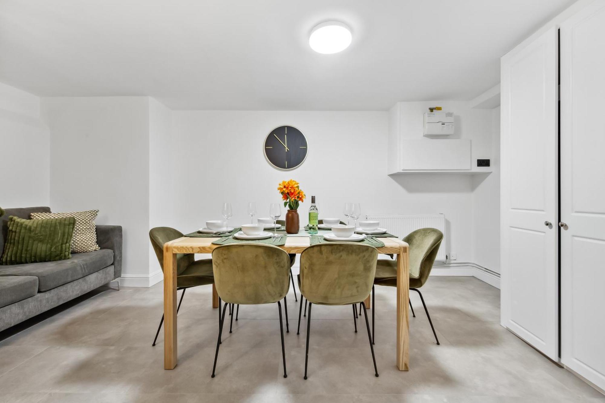 Modern 2 Bed Flat - Near Farringdon & Old Street Station - Apartamento